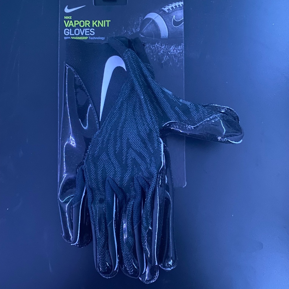 Nike Vapor Knit football Gloves| (with magnigrip technology)